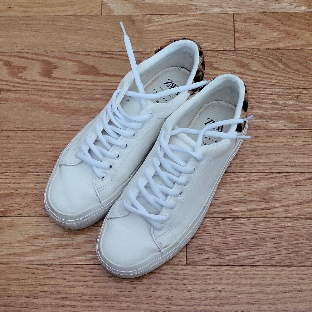 GUC Zara White Sneakers Size 6